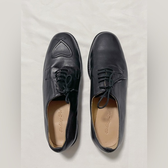 Black Leather Heart Detail Loafers - Picture 5 of 10